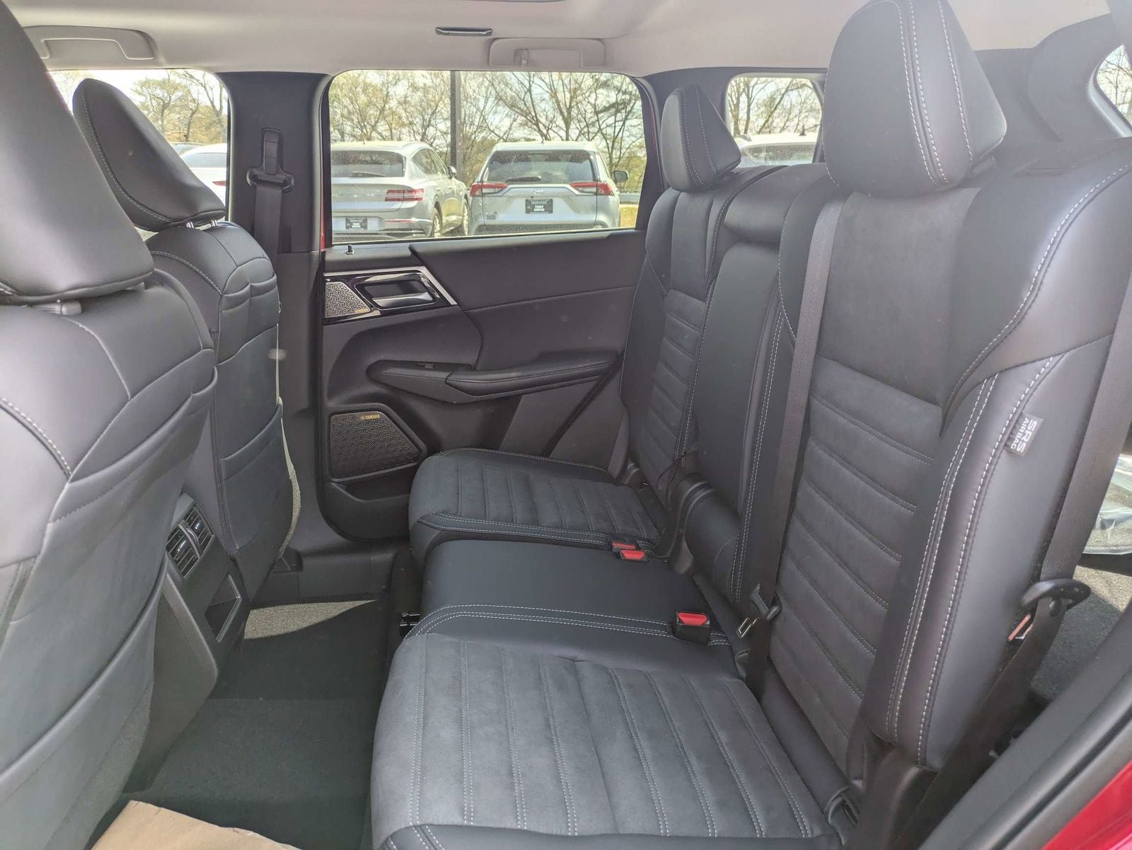 2026 Mitsubishi Outlander SE
