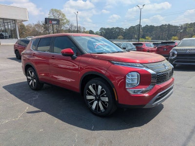 2026 Mitsubishi Outlander SE