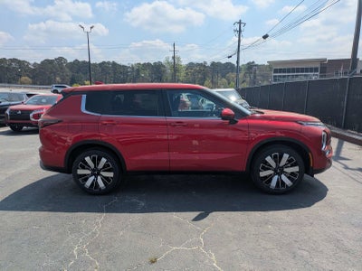 2026 Mitsubishi Outlander SE
