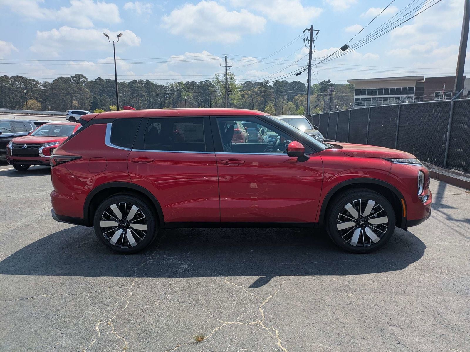 2026 Mitsubishi Outlander SE