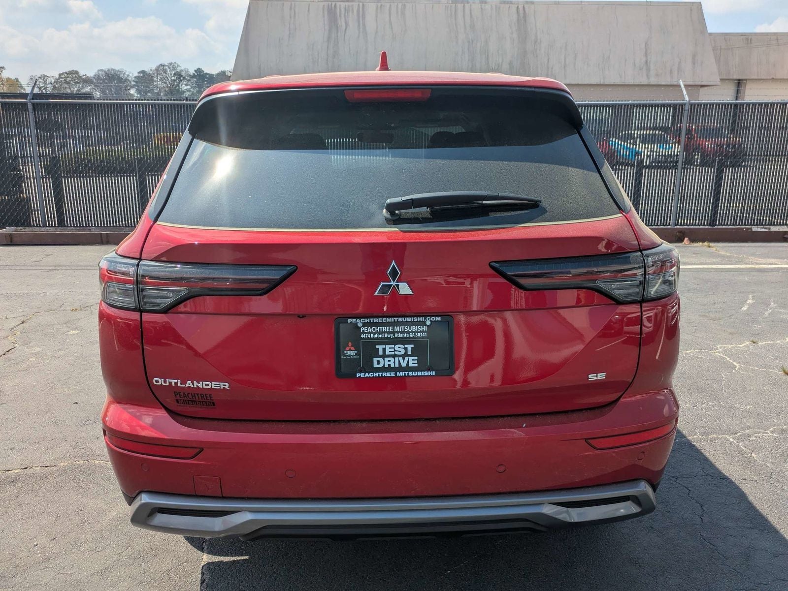 2026 Mitsubishi Outlander SE