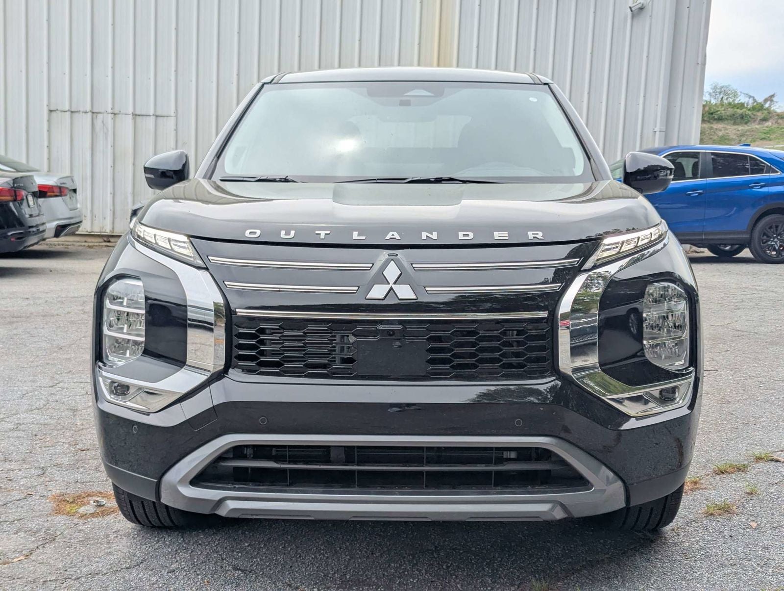 2026 Mitsubishi Outlander SE