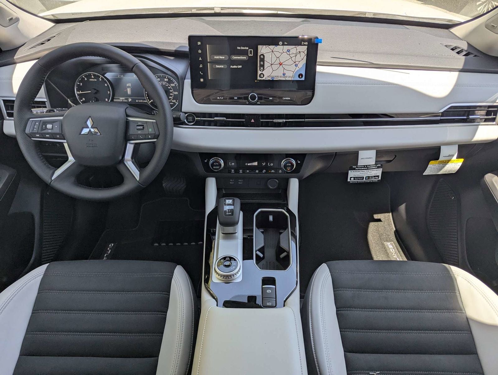 2026 Mitsubishi Outlander SE