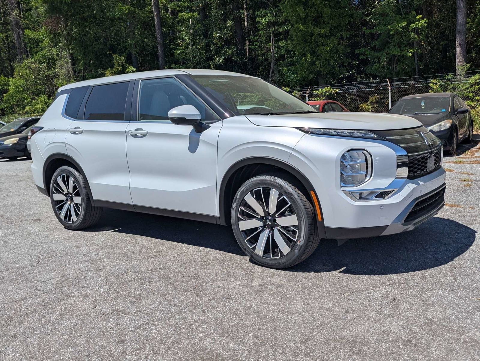 2026 Mitsubishi Outlander SE