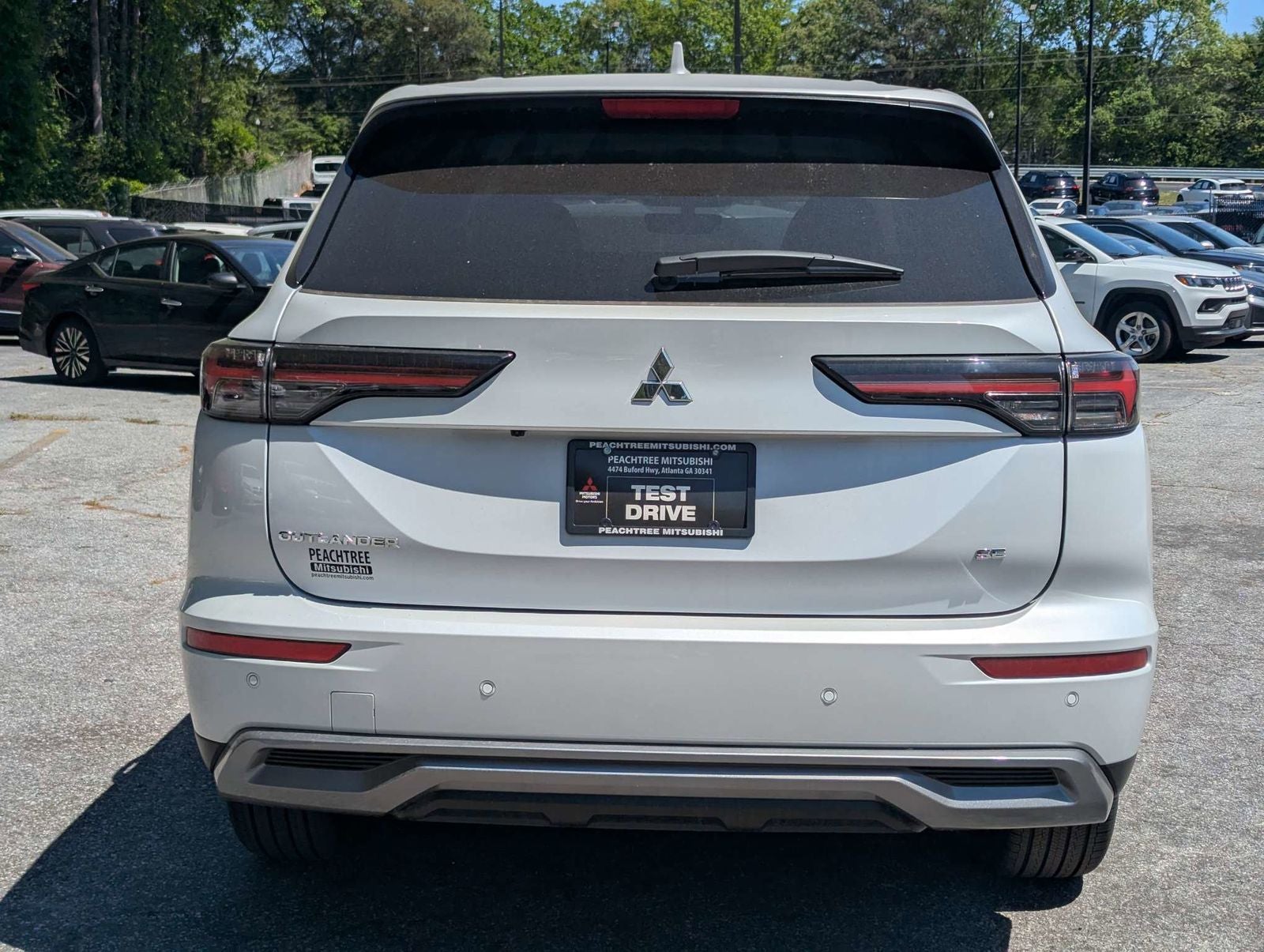 2026 Mitsubishi Outlander SE
