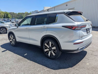 2026 Mitsubishi Outlander SE