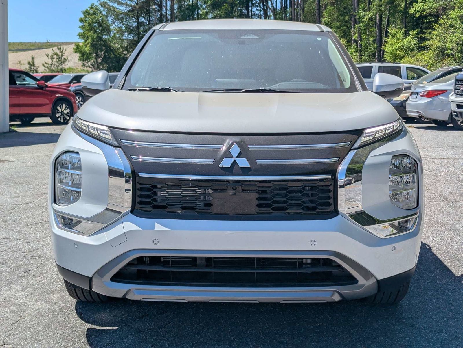 2026 Mitsubishi Outlander SE