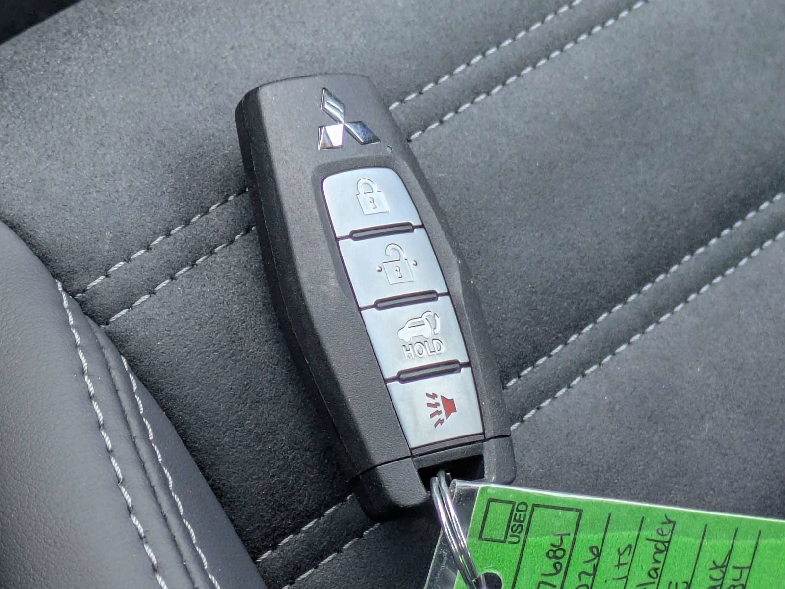 2026 Mitsubishi Outlander Base