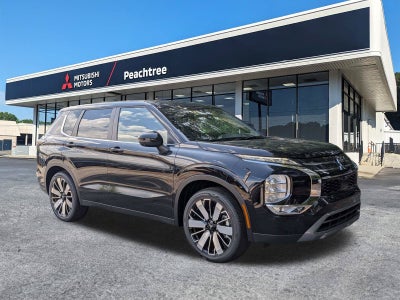 2026 Mitsubishi Outlander SE