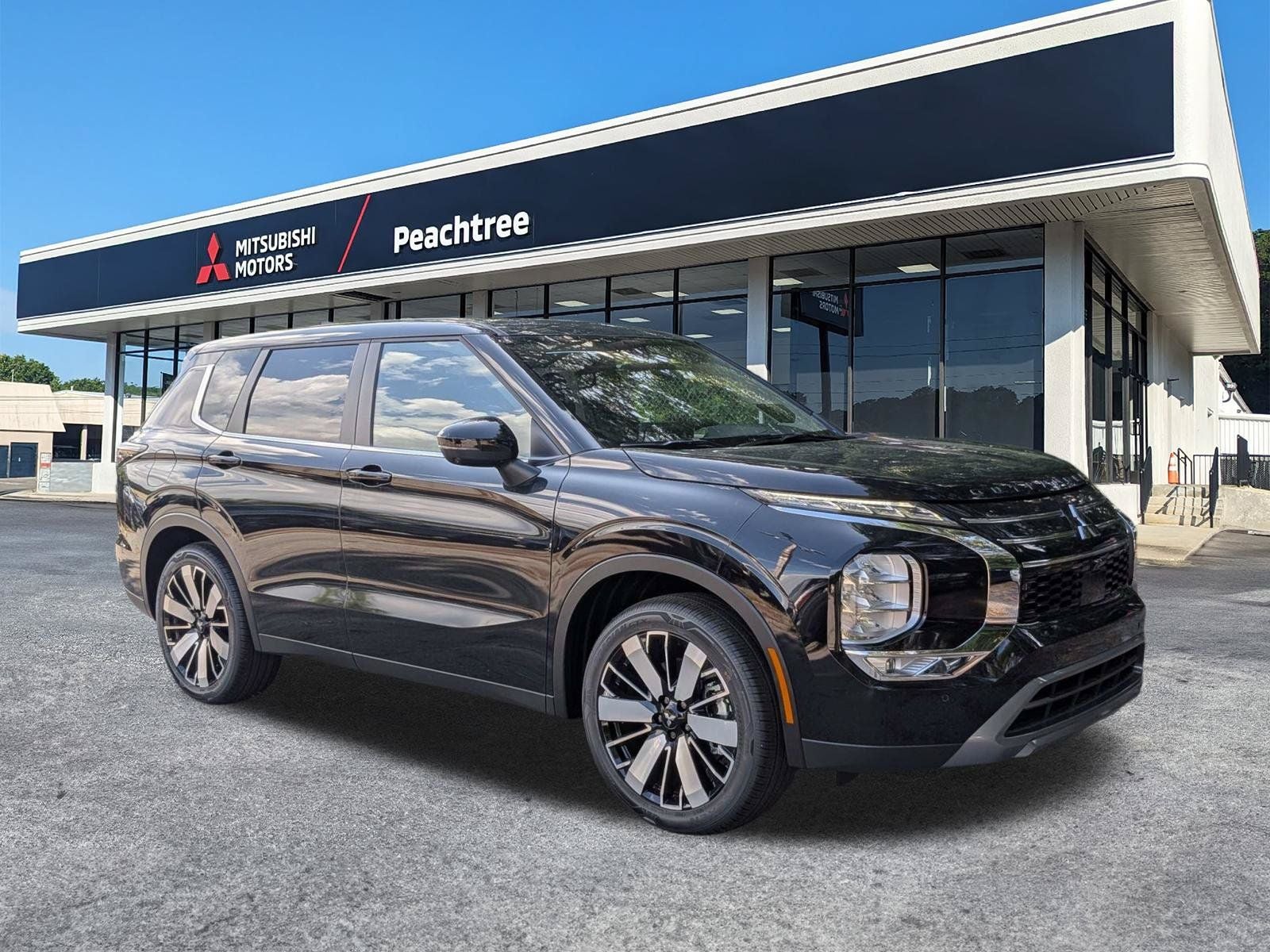 2026 Mitsubishi Outlander SE
