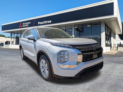 2026 Mitsubishi Outlander SE