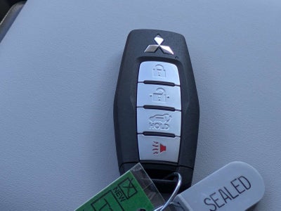 2026 Mitsubishi Outlander SE