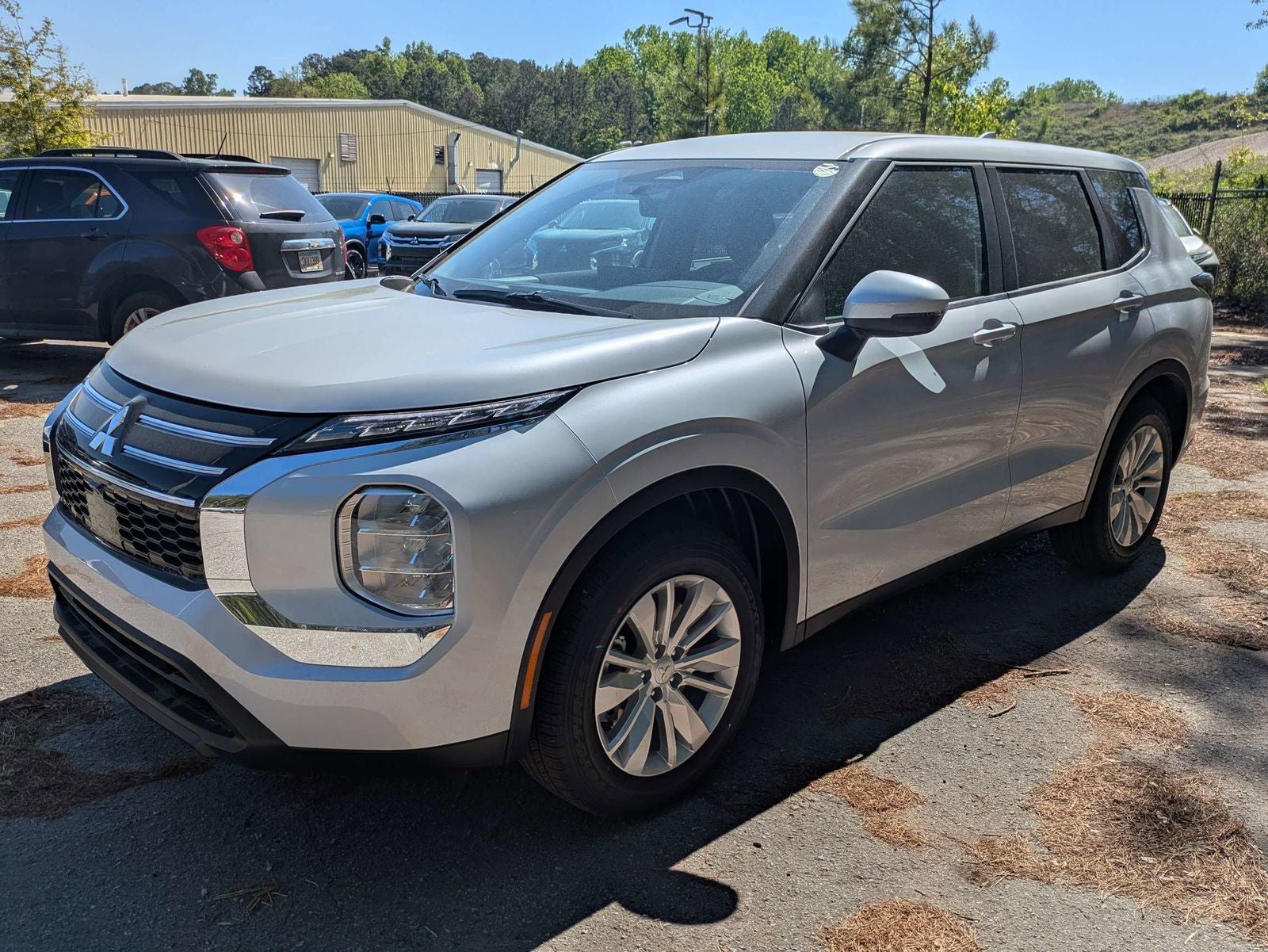2026 Mitsubishi Outlander SE