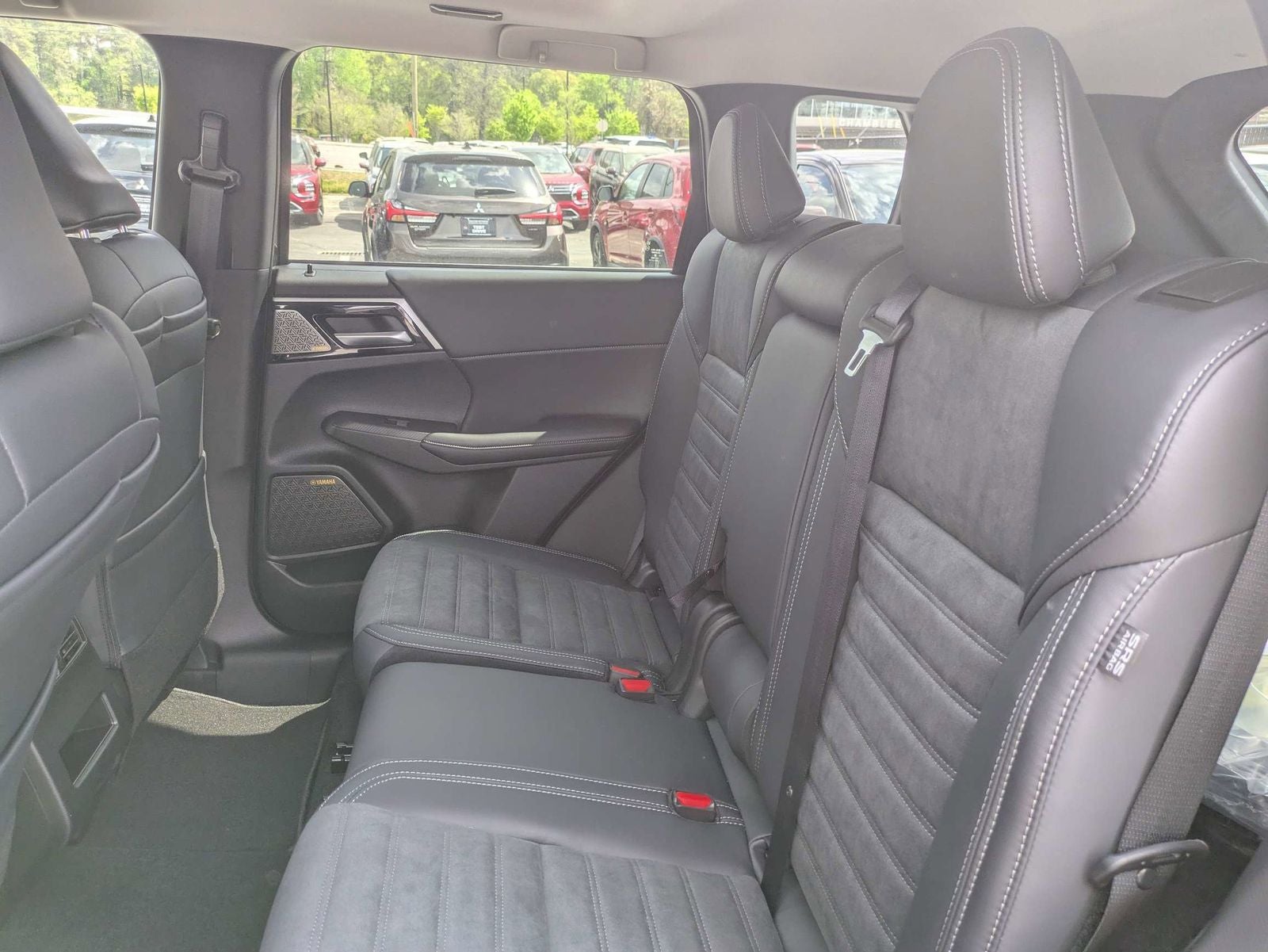 2026 Mitsubishi Outlander SE