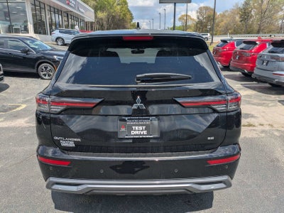 2026 Mitsubishi Outlander SE