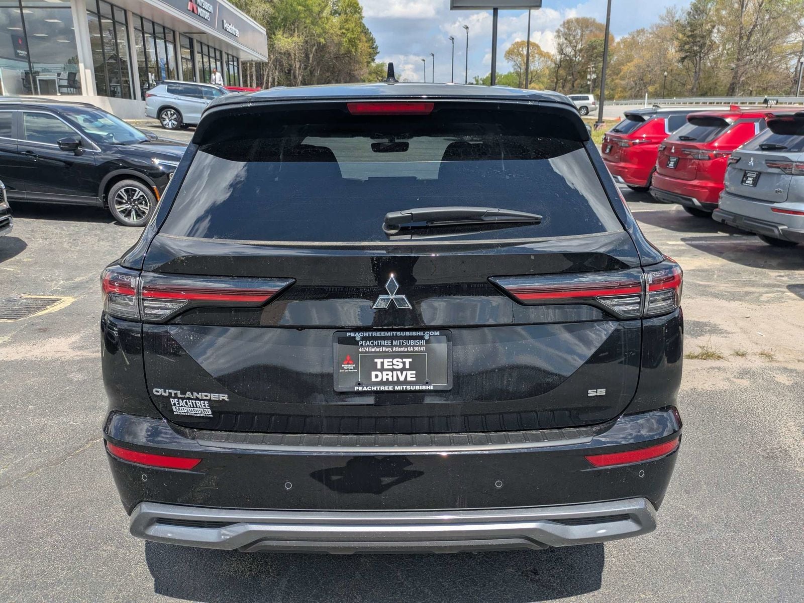 2026 Mitsubishi Outlander SE