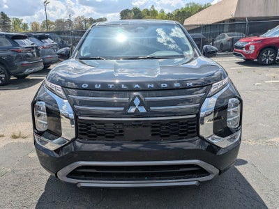 2026 Mitsubishi Outlander SE