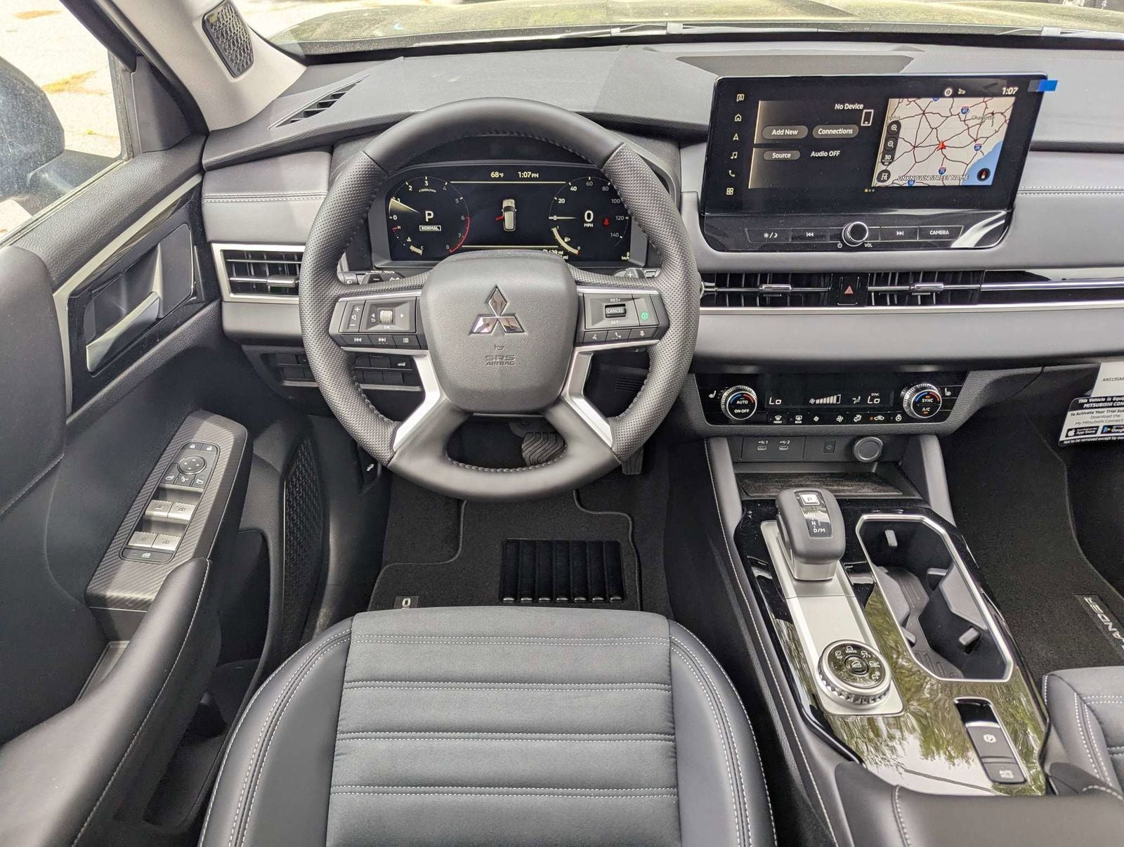 2026 Mitsubishi Outlander SE