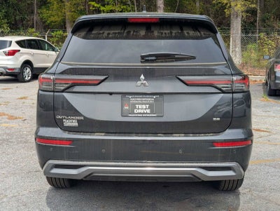 2026 Mitsubishi Outlander SE