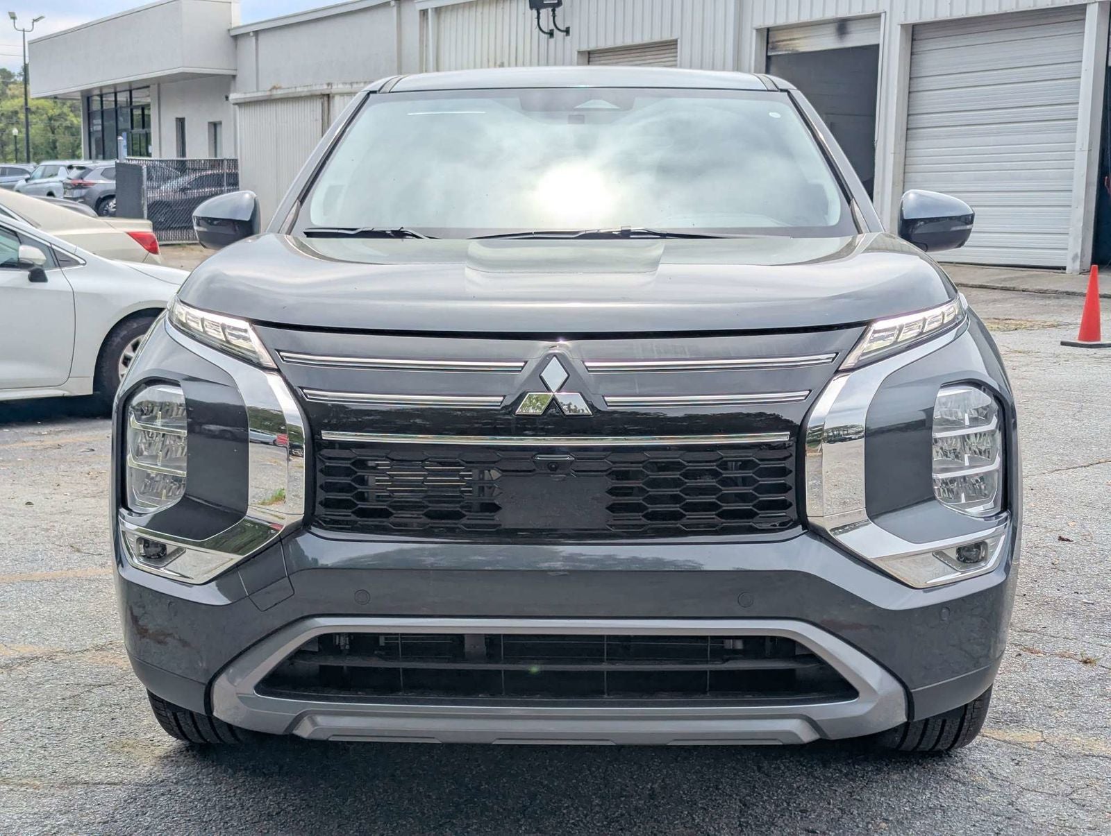 2026 Mitsubishi Outlander SE