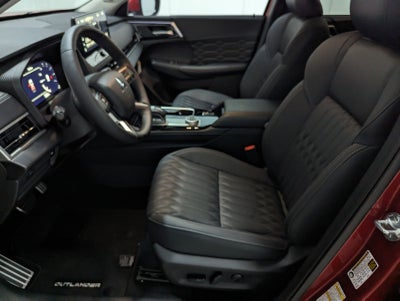 2025 Mitsubishi Outlander SEL
