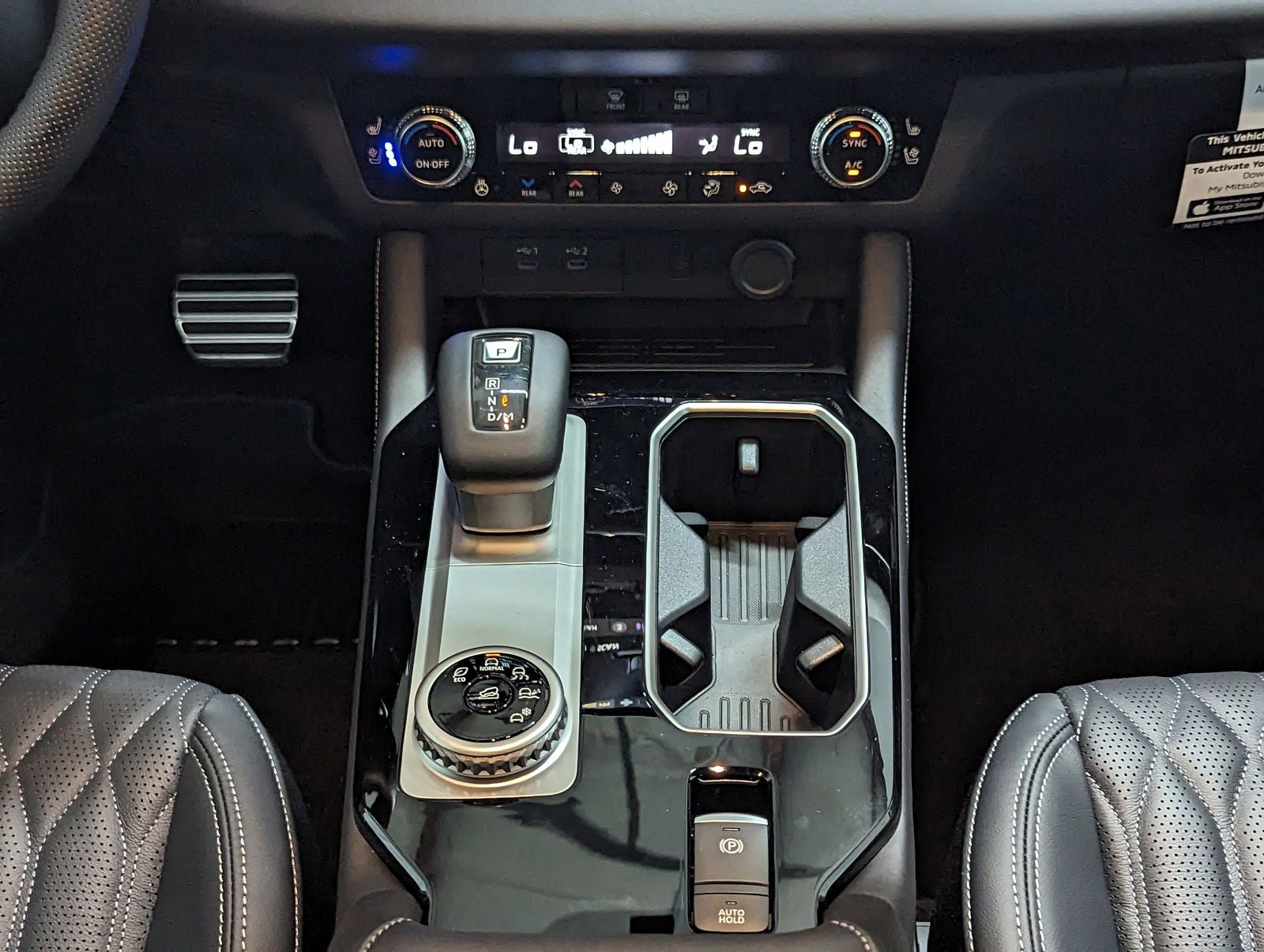 2025 Mitsubishi Outlander SEL