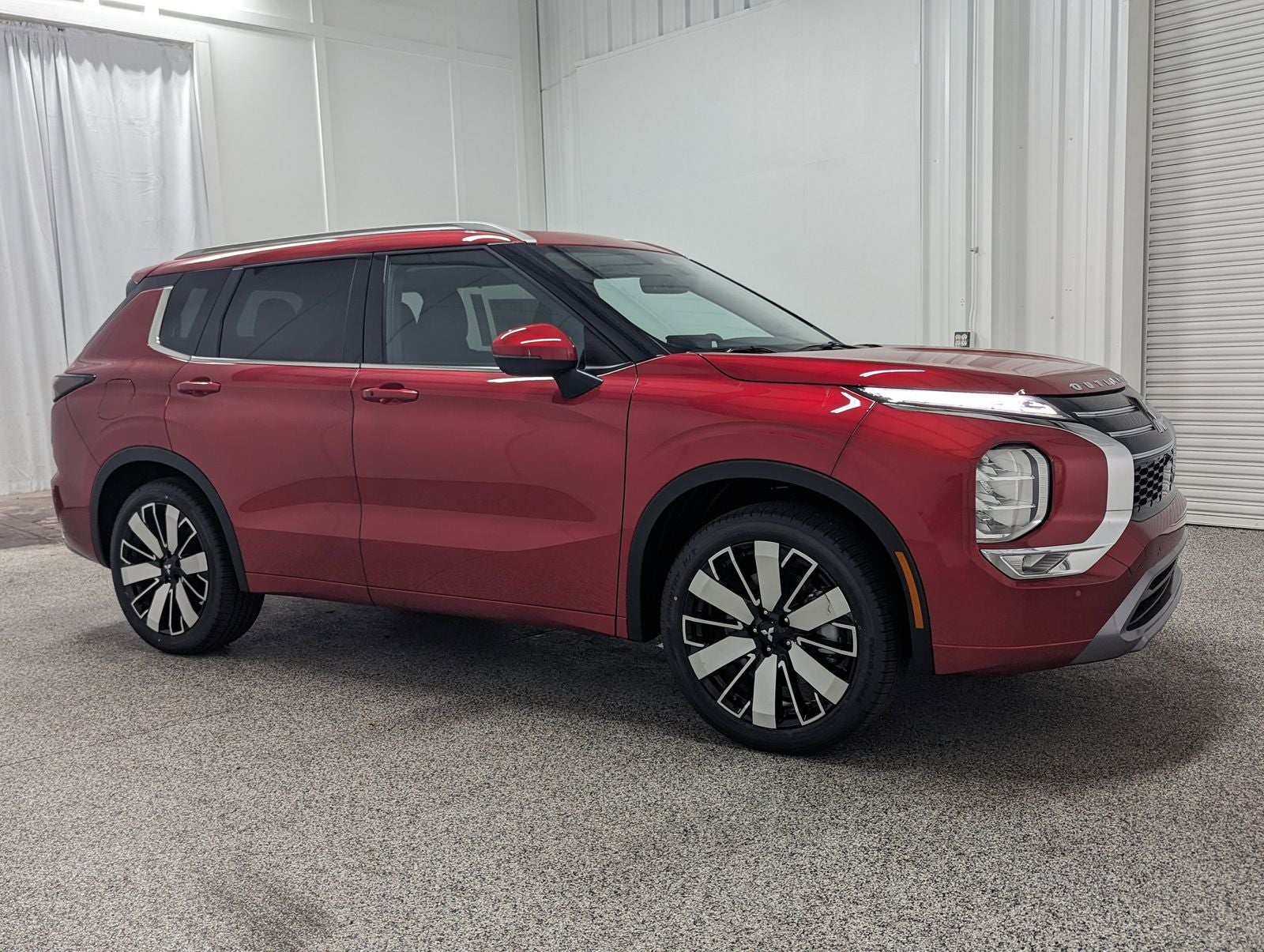 2025 Mitsubishi Outlander SEL