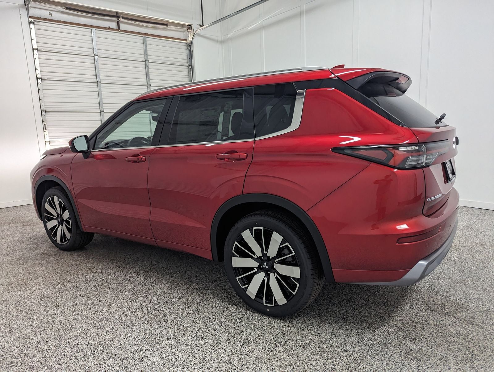 2025 Mitsubishi Outlander SEL