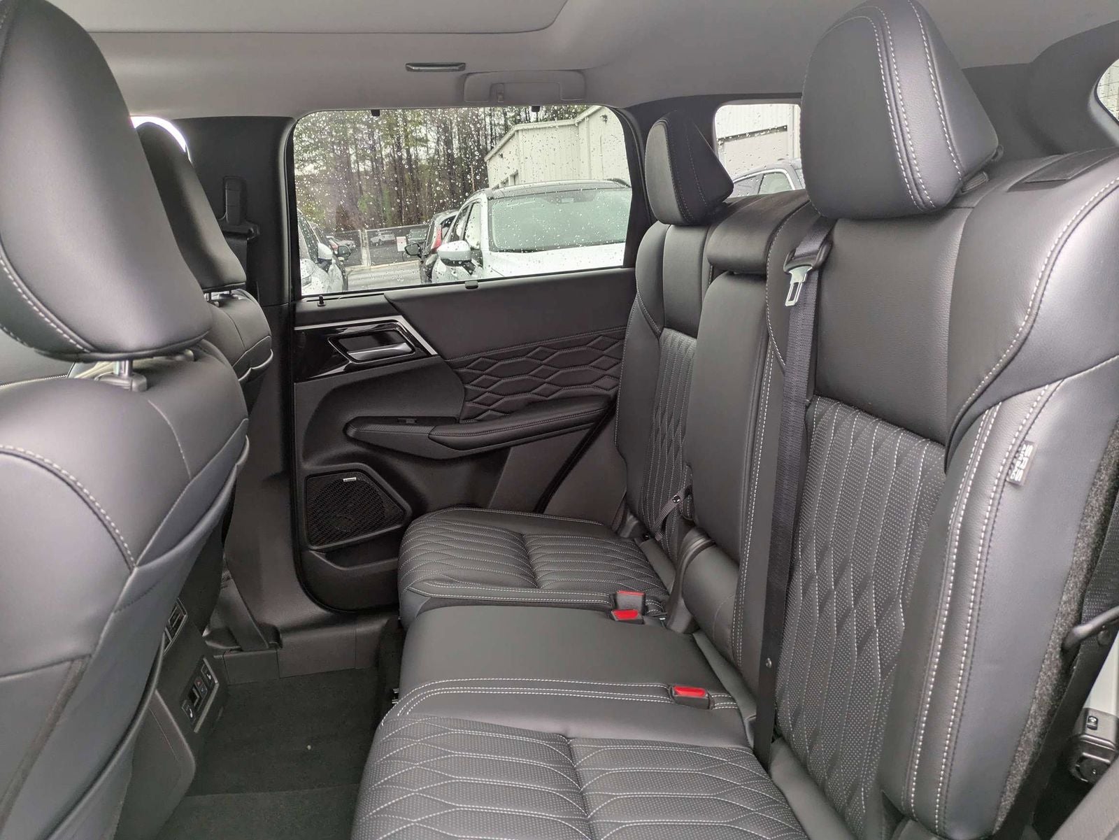 2025 Mitsubishi Outlander SEL