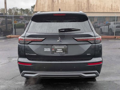 2025 Mitsubishi Outlander SEL
