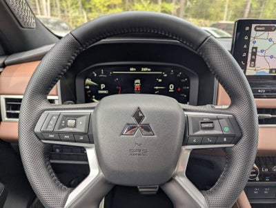 2026 Mitsubishi Outlander SEL