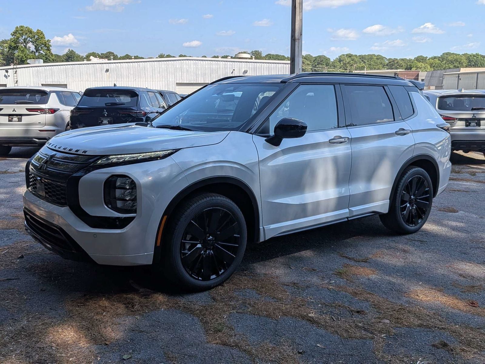 2026 Mitsubishi Outlander Black Edition