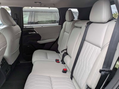 2026 Mitsubishi Outlander SEL