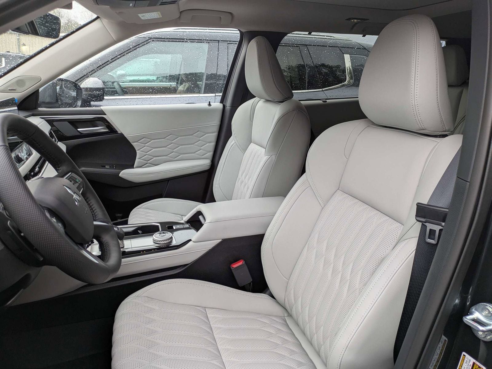 2026 Mitsubishi Outlander SEL
