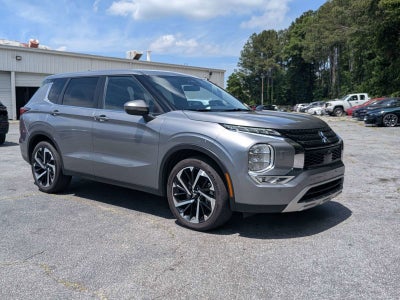 2024 Mitsubishi Outlander SE