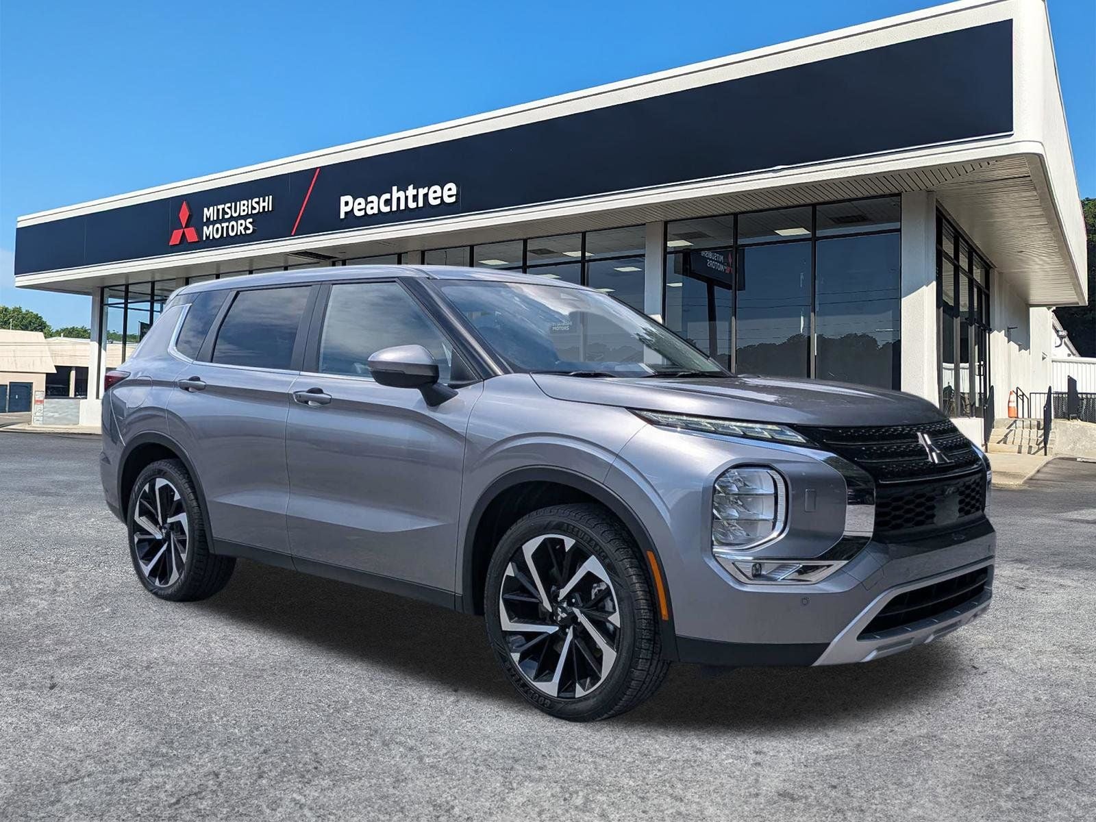 2024 Mitsubishi Outlander SE