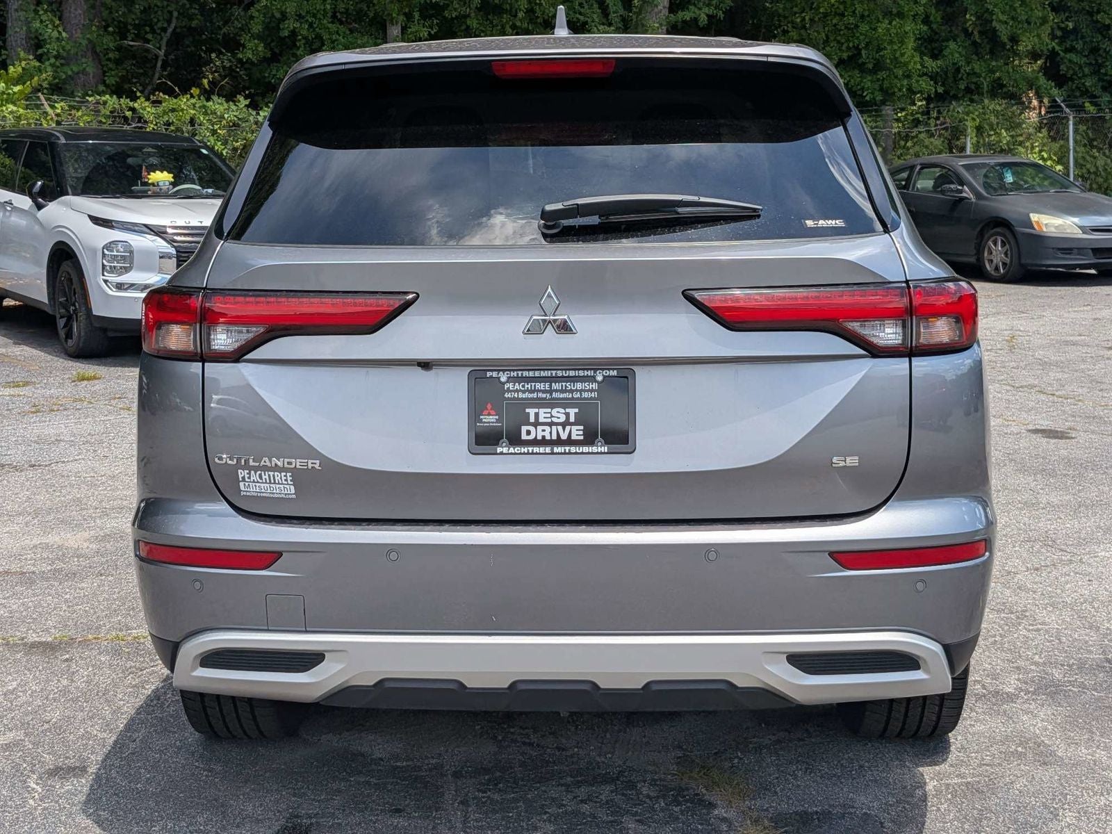 2024 Mitsubishi Outlander SE