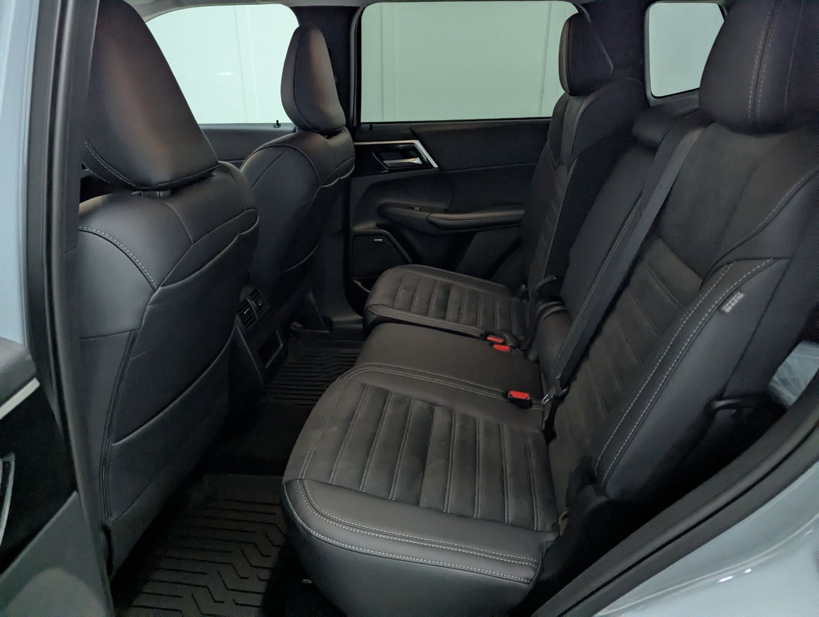 2025 Mitsubishi Outlander Trail Edition