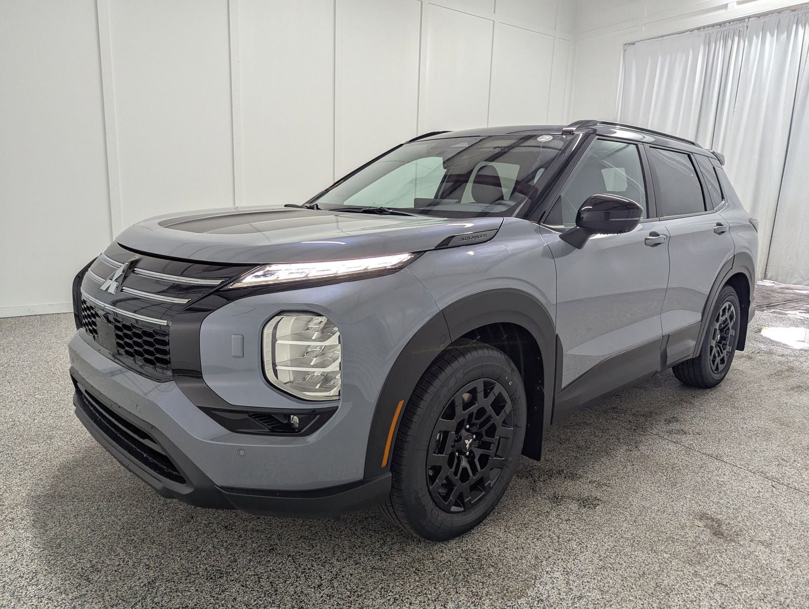 2025 Mitsubishi Outlander Trail Edition