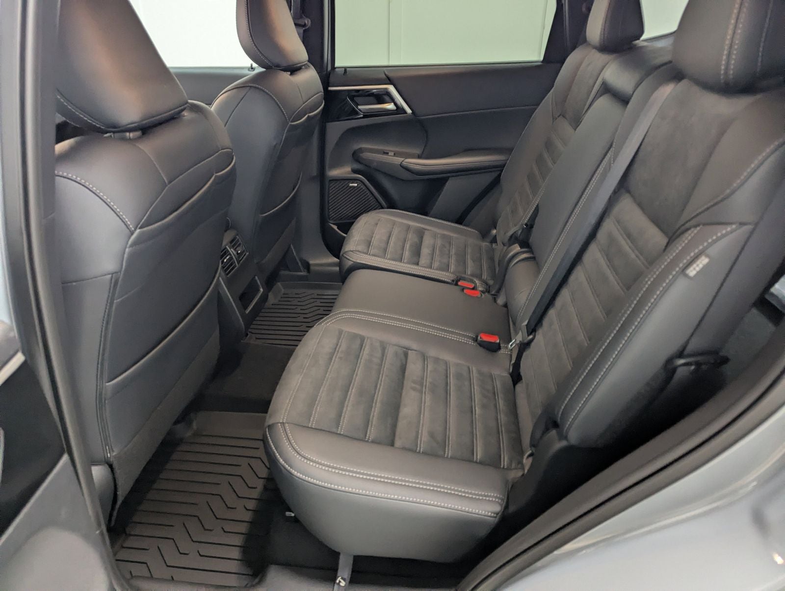 2025 Mitsubishi Outlander Trail Edition