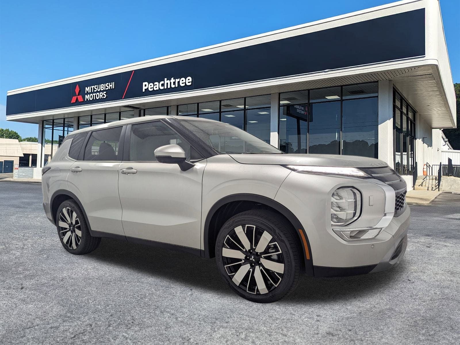 2025 Mitsubishi Outlander SE