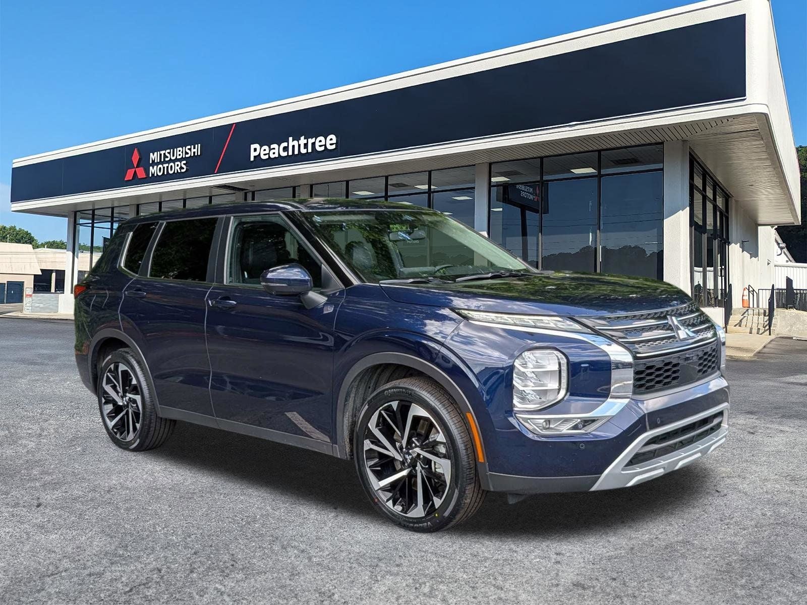 2024 Mitsubishi Outlander SE