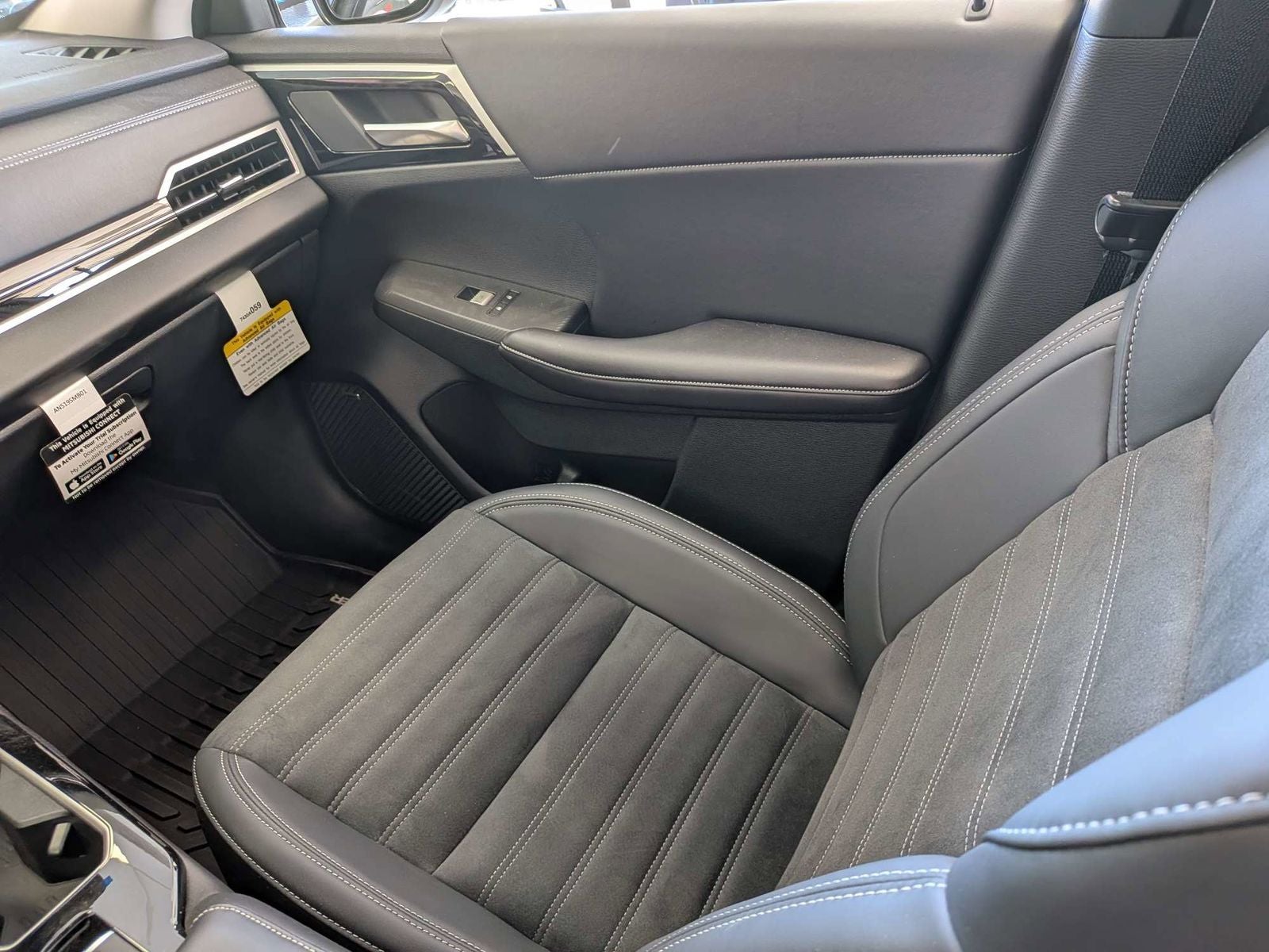 2025 Mitsubishi Outlander Trail Edition
