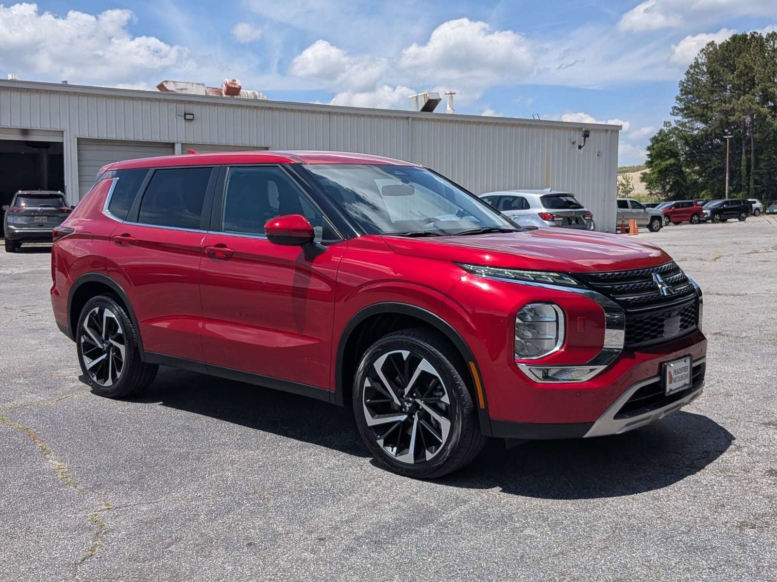 2024 Mitsubishi Outlander SE