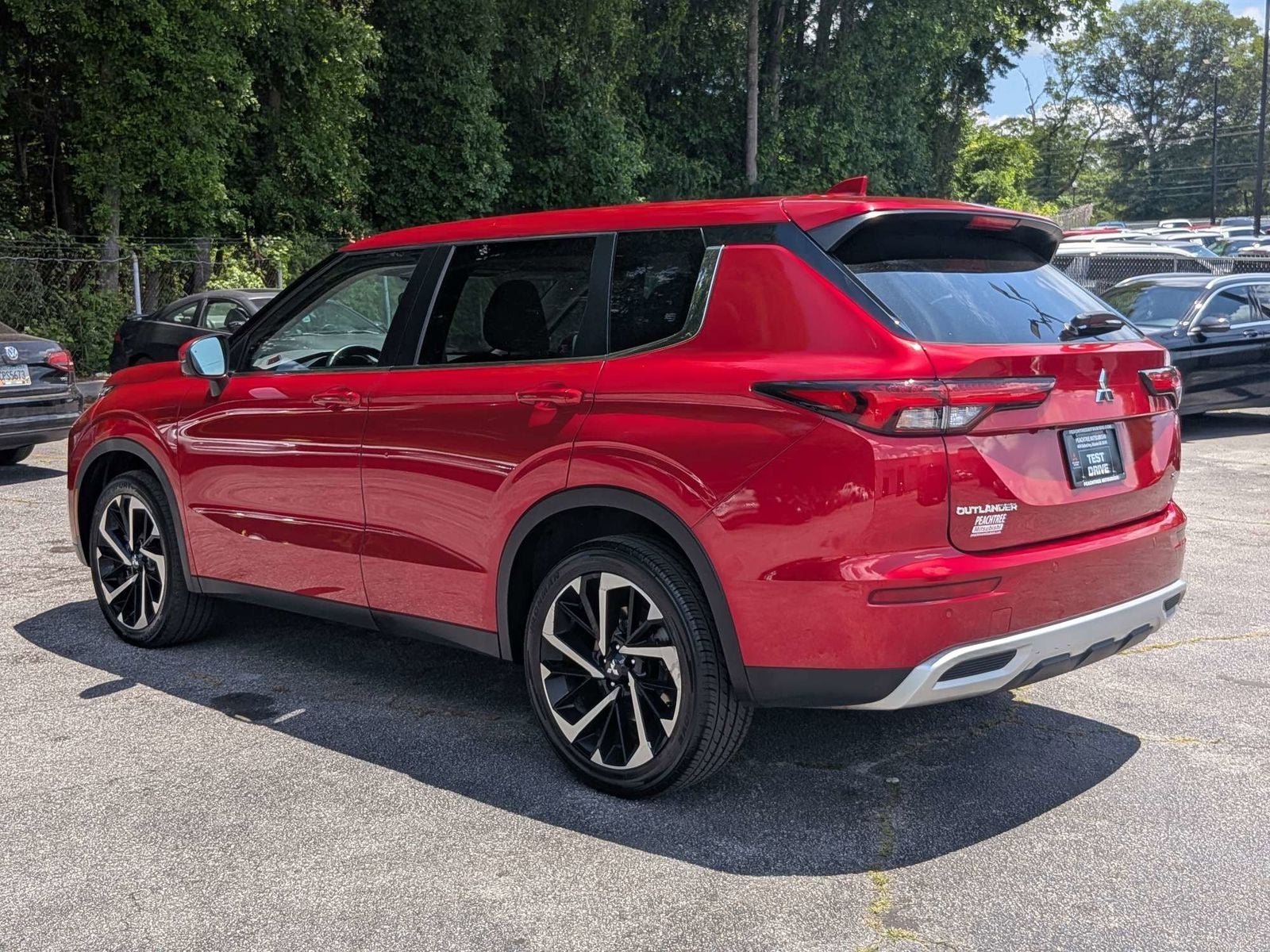 2024 Mitsubishi Outlander SE