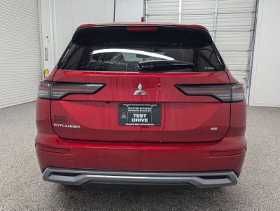 2025 Mitsubishi Outlander SE