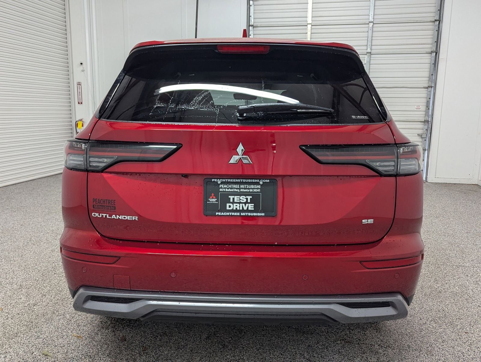 2025 Mitsubishi Outlander SE