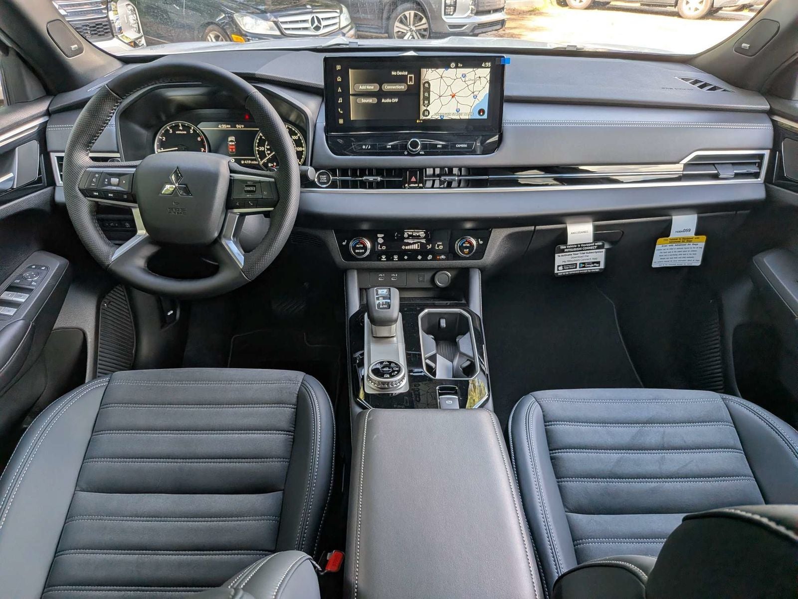 2026 Mitsubishi Outlander LE