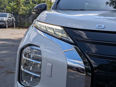 2026 Mitsubishi Outlander LE