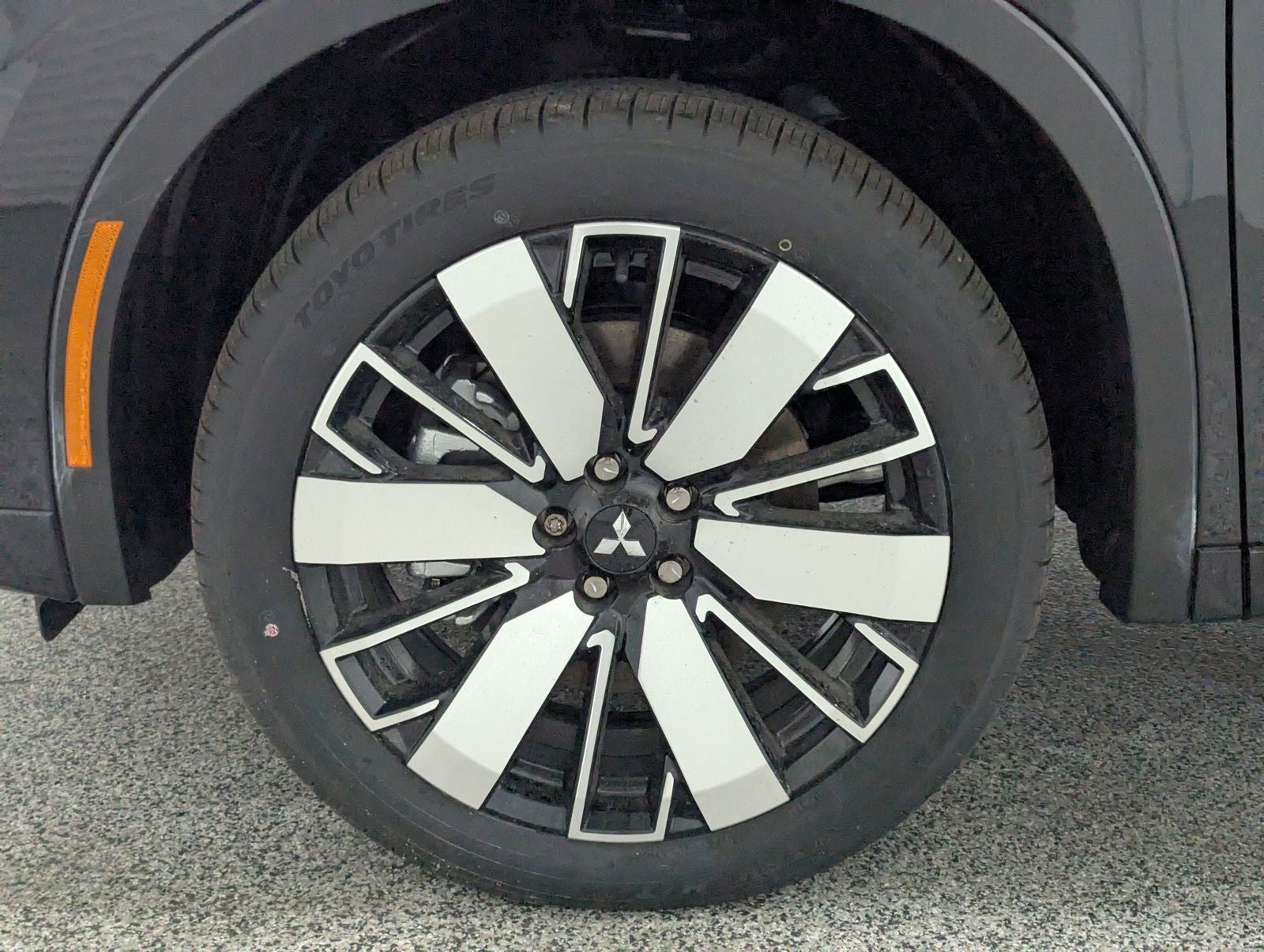 2025 Mitsubishi Outlander Platinum Edition